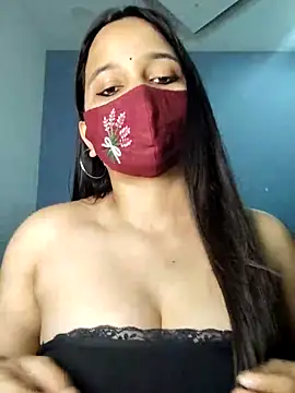 Snapshot of Varnika_aarora chatting on 02-18-25, 02:27 Varnika aarora online show from 02-18-25, 02:27