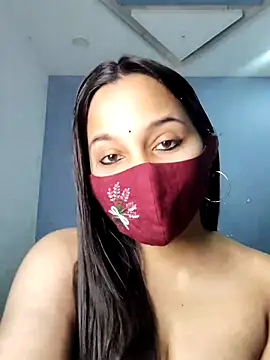 Snapshot of Varnika_aarora chatting on 02-22-25, 04:07 Varnika aarora online show from 02-22-25, 04:07