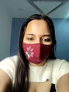 Snapshot of Varnika_aarora chatting on 03-01-25, 04:26 Varnika aarora online show from 03-01-25, 04:26