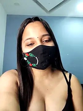 Snapshot of Varnika_aarora chatting on 03-02-25, 04:39 Varnika aarora online show from 03-02-25, 04:39