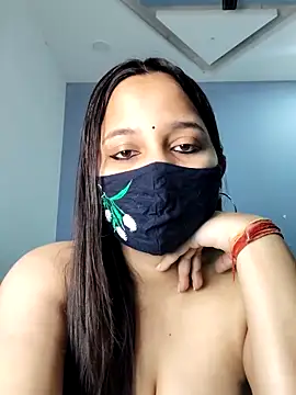 Snapshot of Varnika_aarora chatting on 03-12-25, 04:51 Varnika aarora online show from 03-12-25, 04:51