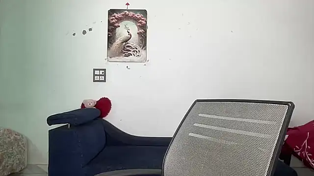 Snapshot of Varnika_aarora chatting on 09-16-25, 04:13 Varnika aarora online show from 09-16-25, 04:13