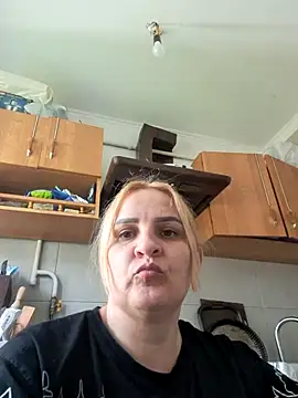 Malichkaanna30 online show from 04-13-26, 09:04