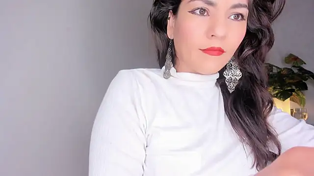 Chanel shaw online show from 09-21-25, 07:15