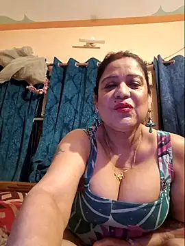 Snapshot of Hot_Queen77 chatting on 03-05-25, 05:08 Hot Queen77 online show from 03-05-25, 05:08