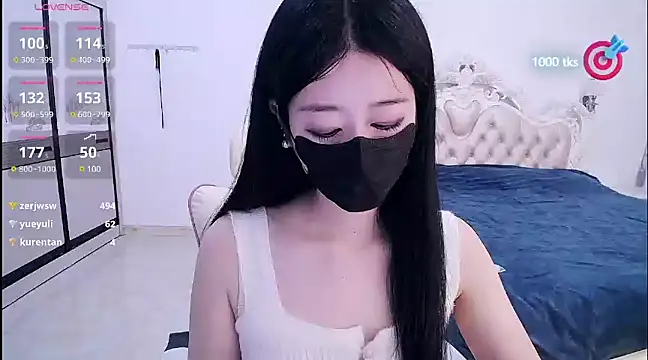 CN-xiaofei online show from 02-20-25, 07:34