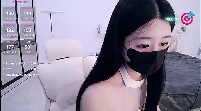 CN-xiaofei online show from 03-03-25, 05:53