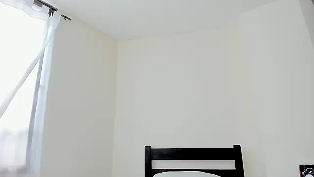 Snapshot of evely_coelloo chatting on 12-30-24, 08:04 evely coelloo online show from 12-30-24, 08:04