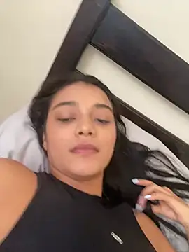 Snapshot of evely_coelloo chatting on 02-14-25, 10:25 evely coelloo online show from 02-14-25, 10:25