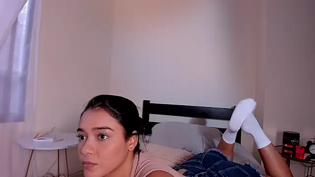 Snapshot of evely_coelloo chatting on 03-05-25, 05:08 evely coelloo online show from 03-05-25, 05:08