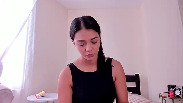 Snapshot of evely_coelloo chatting on 03-06-25, 06:16 evely coelloo online show from 03-06-25, 06:16