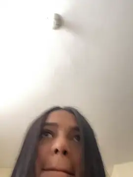 Snapshot of evely_coelloo chatting on 03-11-25, 08:09 evely coelloo online show from 03-11-25, 08:09