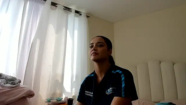 evely coelloo online show from 02-11-26, 06:35