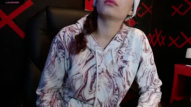  yuyi online show from 02-18-25, 11:22