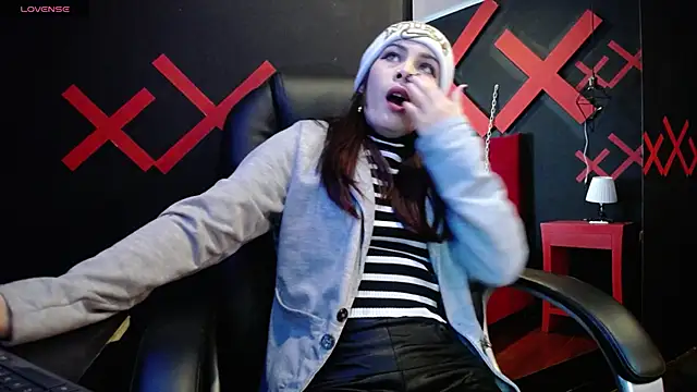  yuyi online show from 03-18-25, 11:08