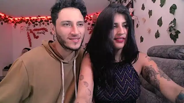 Snapshot of Afroditapoloo chatting on 01-15-25, 04:54 Afroditapoloo online show from 01-15-25, 04:54