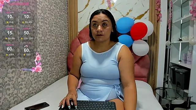 Snapshot of valeria_rivera1 chatting on 07-14-26, 12:11 valeria rivera1 online show from 07-14-26, 12:11