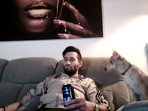 Snapshot of Bigkisslove chatting on 02-10-26, 12:37 Bigkisslove online show from 02-10-26, 12:37