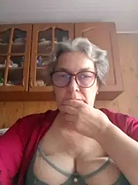 IrinaSweet54 online show from 11-18-25, 08:52