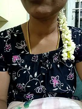 Snapshot of Ambika01 chatting on 03-08-26, 01:26 Ambika01 online show from 03-08-26, 01:26