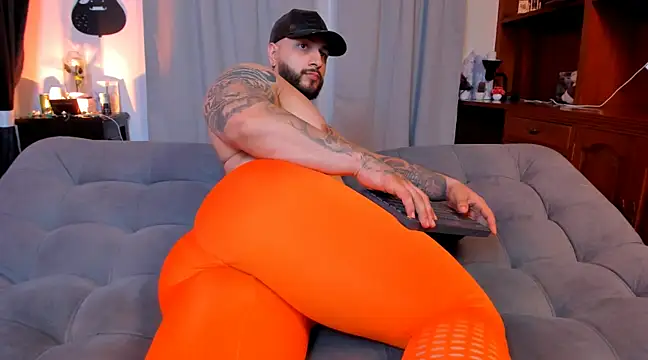 Snapshot of max_dic1 chatting on 01-23-25, 02:33 max dic1 online show from 01-23-25, 02:33