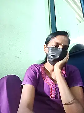 anusiya01 online show from 09-11-25, 03:28