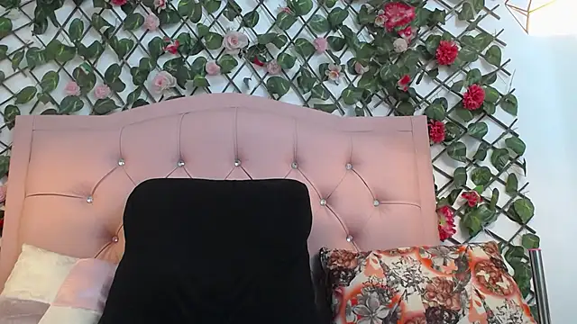 Snapshot of ElizabethSweet_ chatting on 04-30-26, 08:57 ElizabethSweet online show from 04-30-26, 08:57
