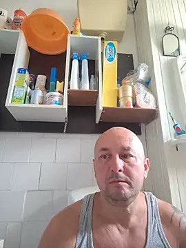 Snapshot of intx800 chatting on 06-01-26, 04:14 intx800 online show from 06-01-26, 04:14