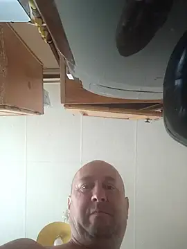 Snapshot of intx800 chatting on 06-07-26, 04:27 intx800 online show from 06-07-26, 04:27