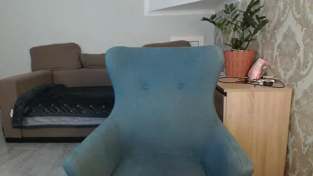 Snapshot of Mallinia chatting on 10-18-25, 10:05 Mallinia online show from 10-18-25, 10:05