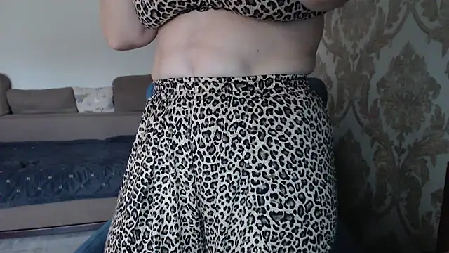 Snapshot of Mallinia chatting on 10-23-25, 08:46 Mallinia online show from 10-23-25, 08:46