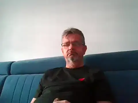 axecoman60 online show from 02-10-25, 07:04