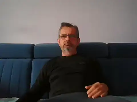 axecoman60 online show from 02-12-25, 06:51