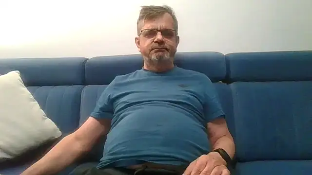 Snapshot of axecoman60 chatting on 04-30-26, 07:09 axecoman60 online show from 04-30-26, 07:09
