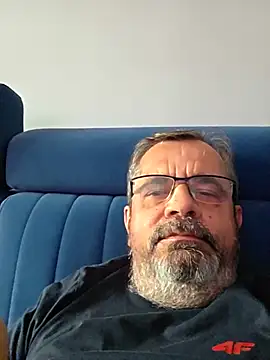 Snapshot of axecoman60 chatting on 05-16-26, 06:32 axecoman60 online show from 05-16-26, 06:32
