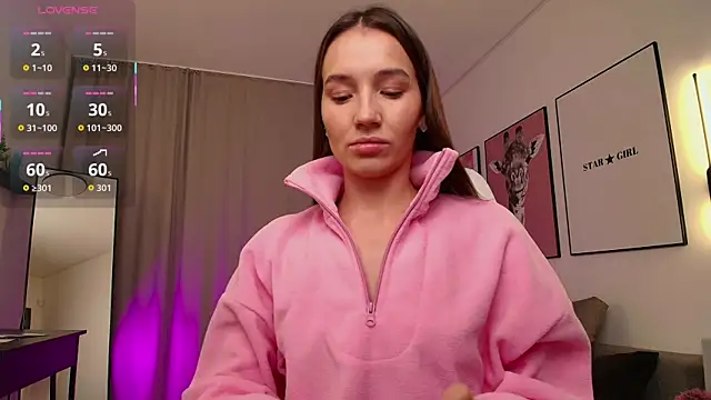 Snapshot of Bellla_Haddid chatting on 11-25-25, 01:38 Bellla Haddid online show from 11-25-25, 01:38