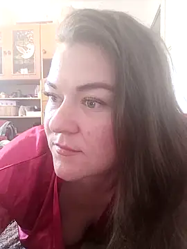Snapshot of LunikaLunaX chatting on 06-15-26, 08:27 LunikaLunaX online show from 06-15-26, 08:27