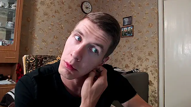 Chris Brien online show from 09-08-25, 04:50