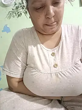 Snapshot of Kavya_kapoor chatting on 06-15-26, 09:11 Kavya kapoor online show from 06-15-26, 09:11