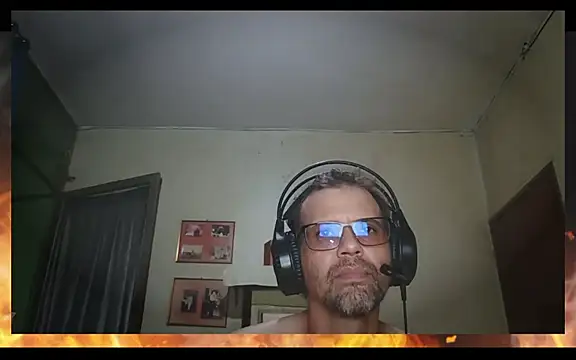 Snapshot of Aj_love22 chatting on 11-04-25, 05:39 Aj love22 online show from 11-04-25, 05:39