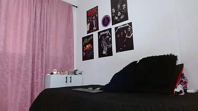 scarlett  morgan online show from 10-11-25, 01:31