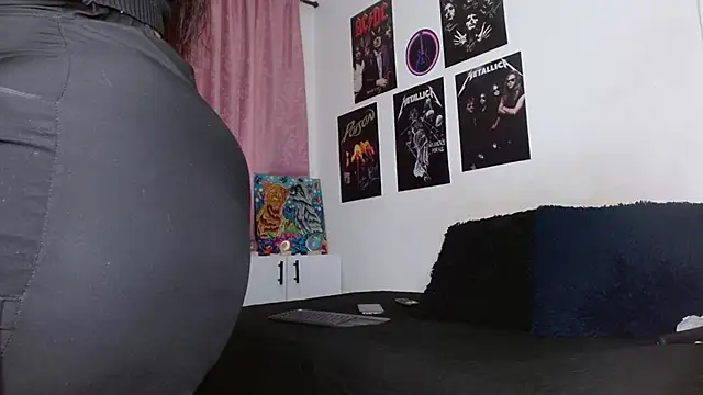 scarlett  morgan online show from 11-06-25, 01:45