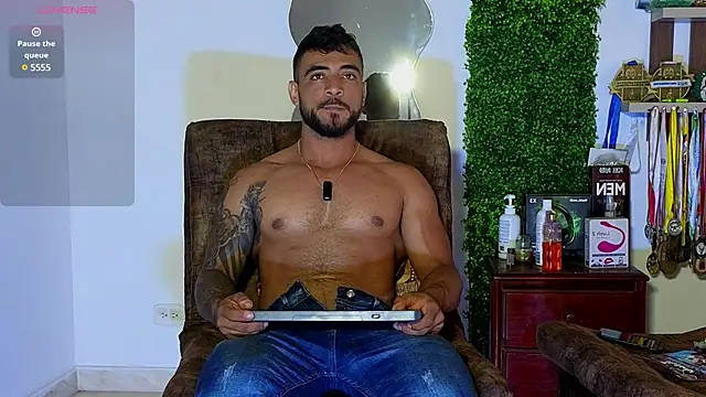 ERIC HARRISON online show from 03-05-25, 01:17