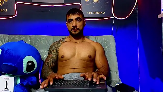 ERIC HARRISON online show from 01-06-26, 02:15