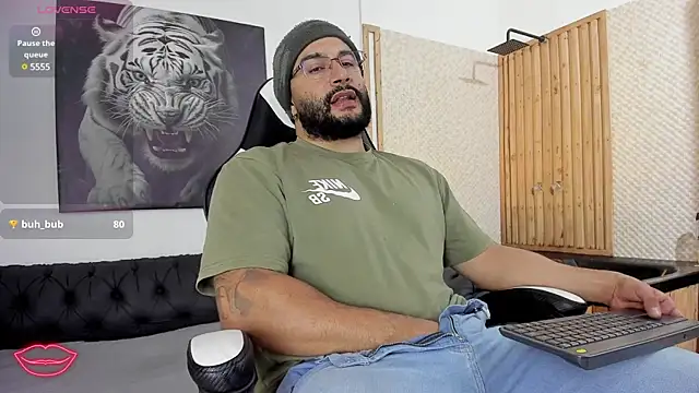 Luke  09 online show from 03-01-25, 03:49