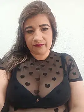 Snapshot of Hannahcandyy chatting on 05-30-26, 04:48 Hannahcandyy online show from 05-30-26, 04:48