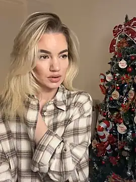 Heidi11 online show from 12-22-24, 02:38