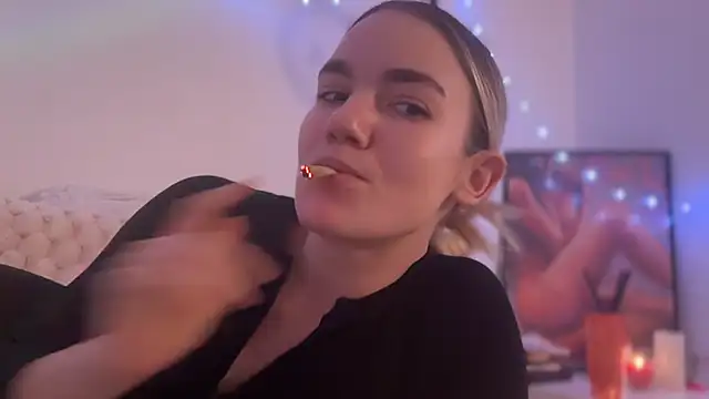 Heidi11 online show from 01-17-25, 10:23