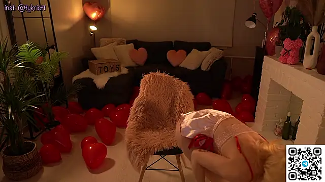 Heidi11 online show from 02-15-26, 05:20