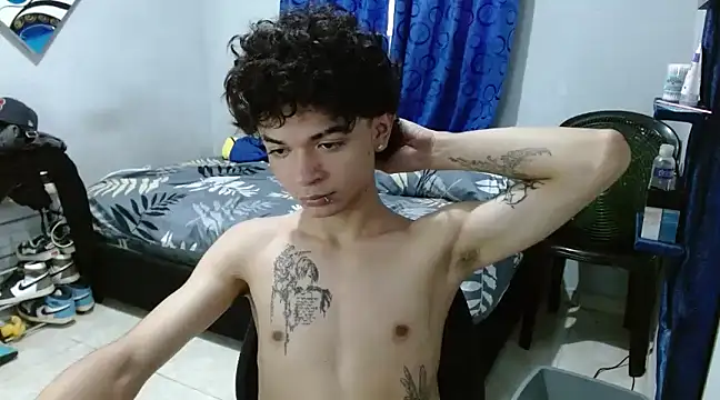 Snapshot of Lovebeng_ chatting on 02-04-25, 10:24 Lovebeng  online show from 02-04-25, 10:24